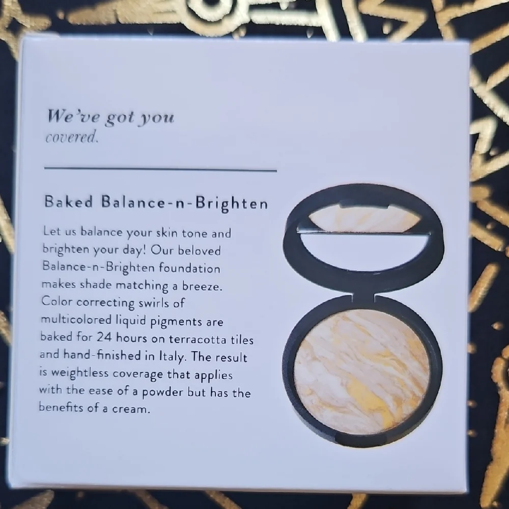 Laura Geller Color Correcting Foundation - Fair - Picture 3 of 4